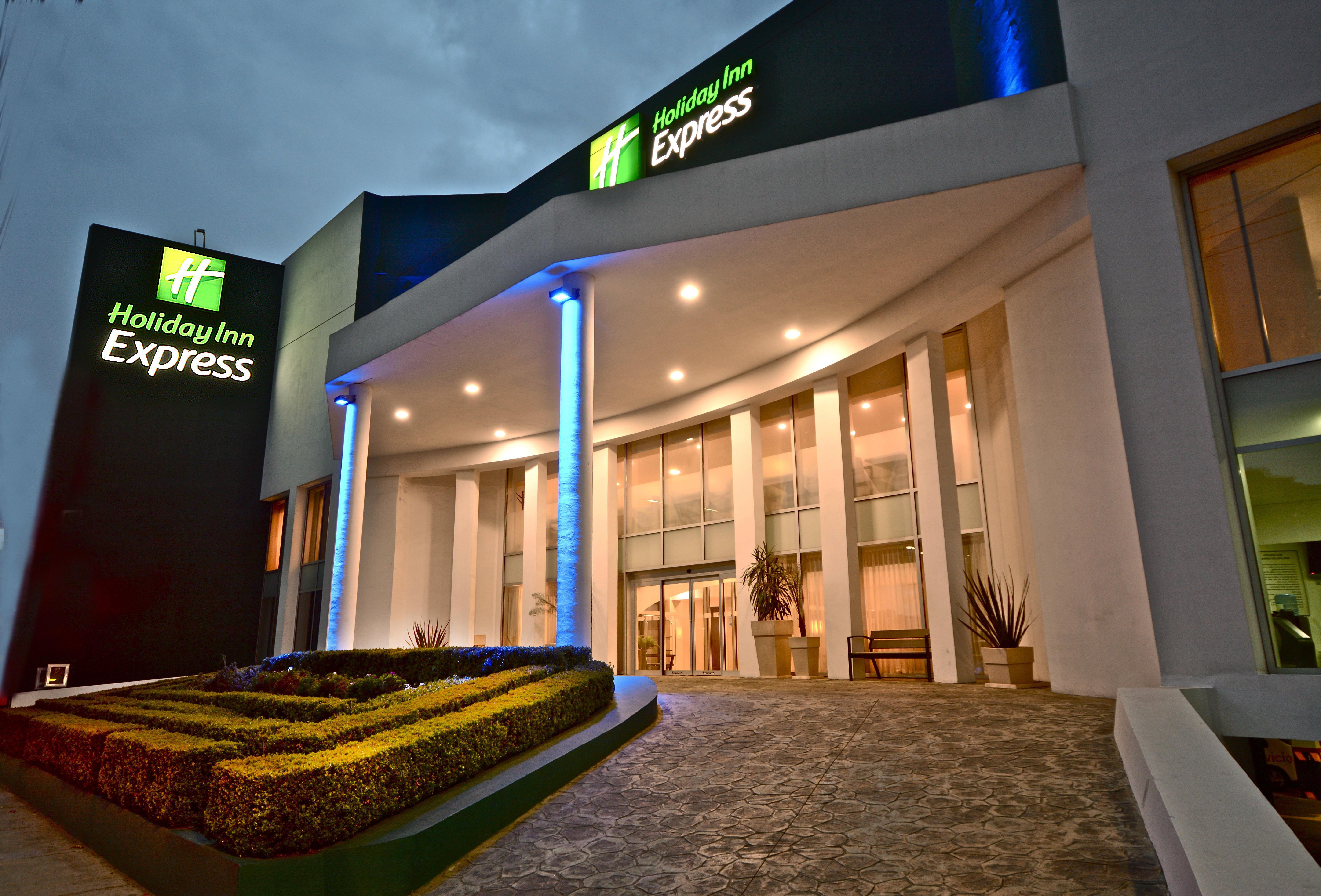 Holiday Inn Express Toluca By Ihg Bagian luar foto