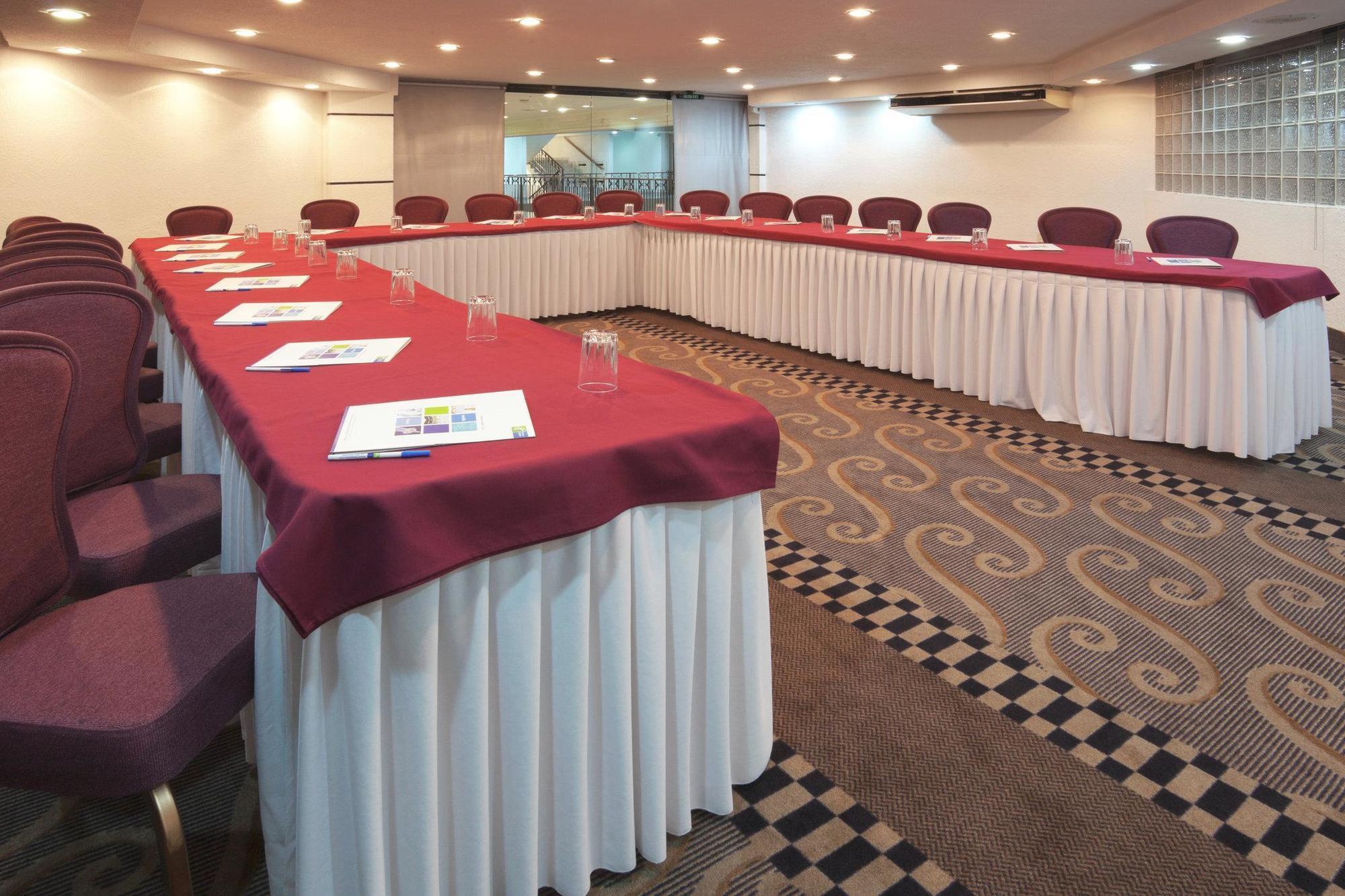 Holiday Inn Express Toluca By Ihg Bagian luar foto