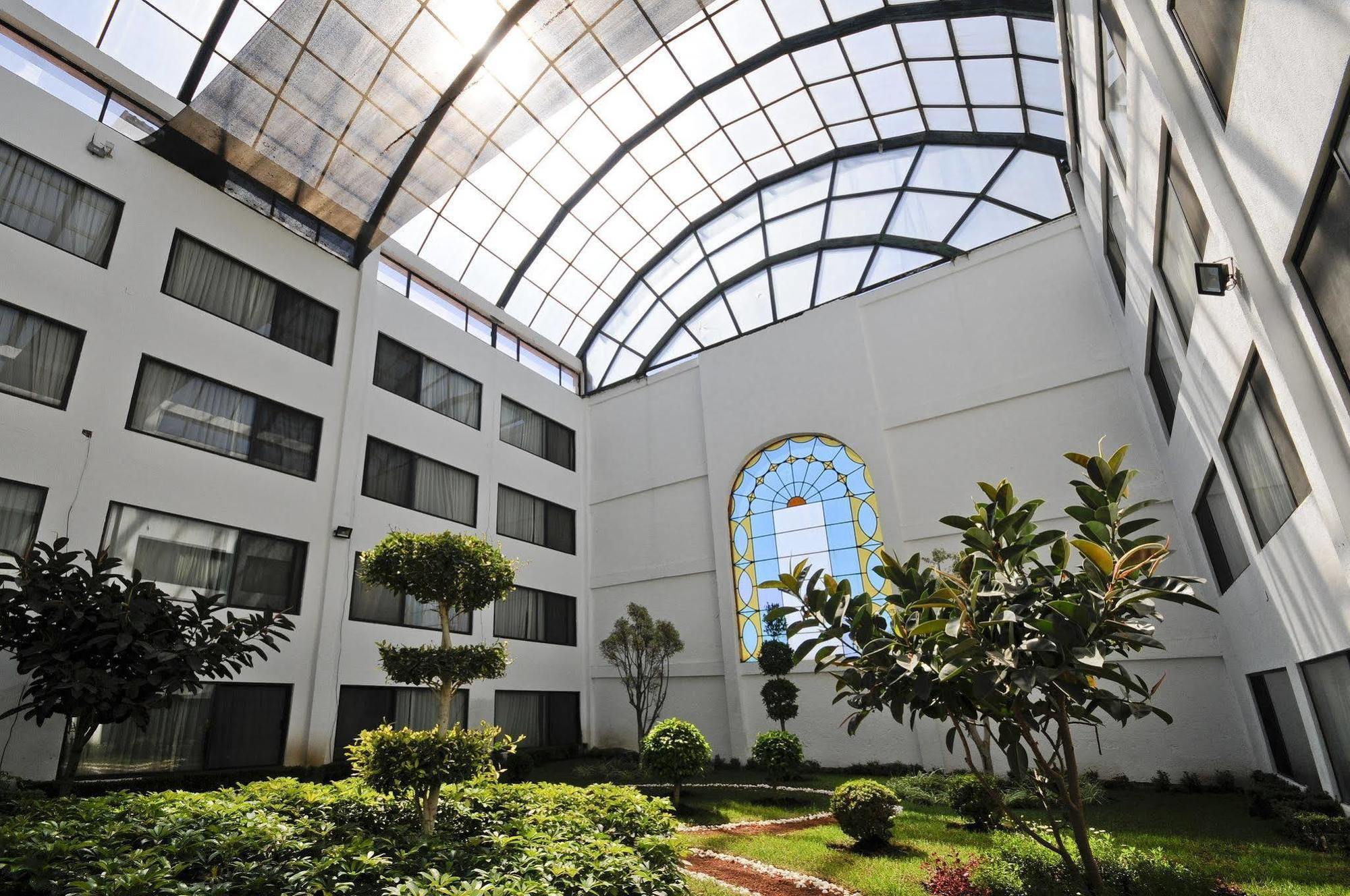 Holiday Inn Express Toluca By Ihg Bagian luar foto