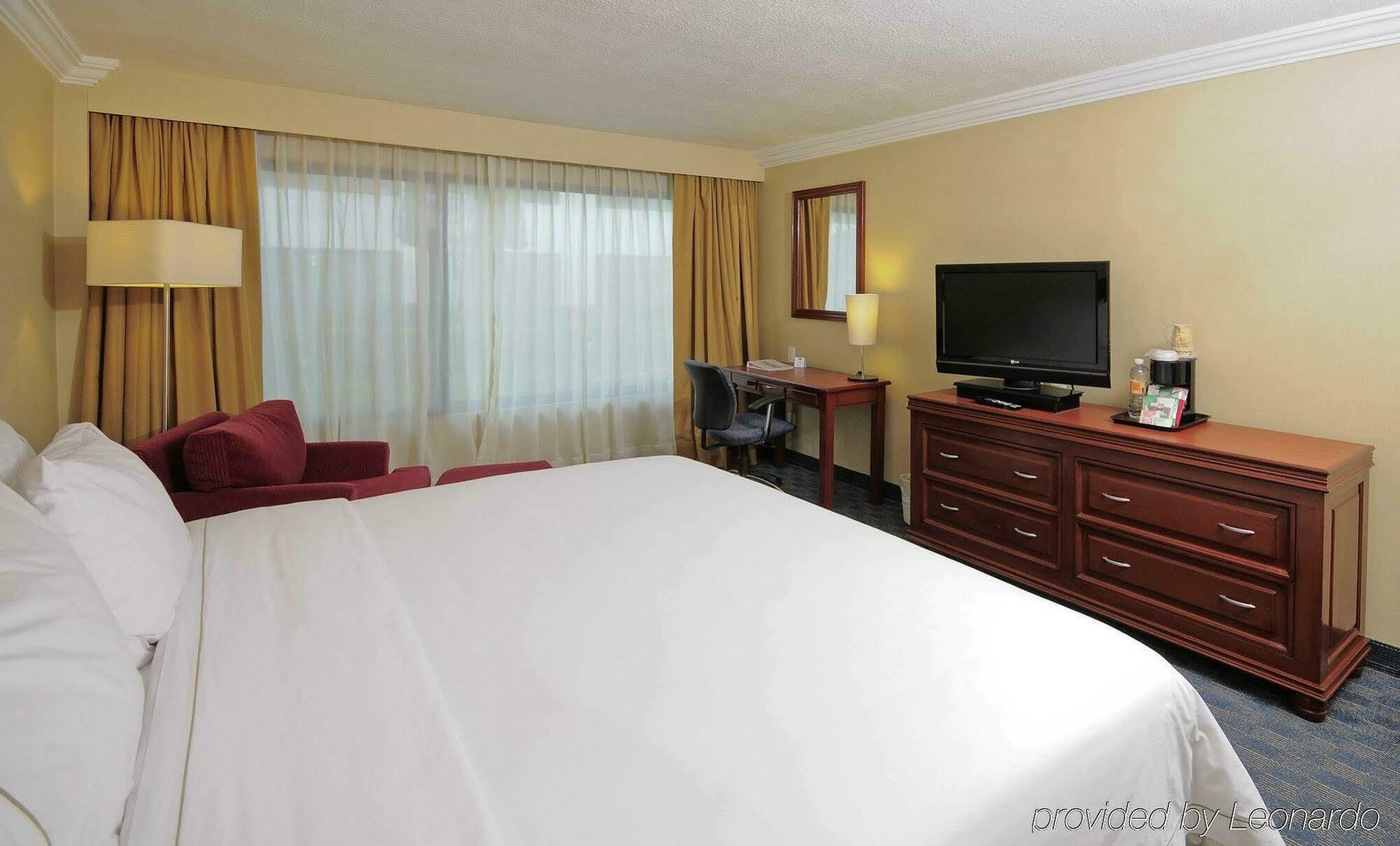 Holiday Inn Express Toluca By Ihg Bagian luar foto